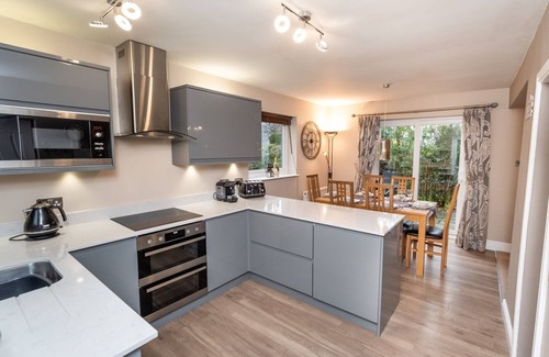 Portinscale Cottage | Appletree - a house that sleeps 6 guests in 3 bedrooms