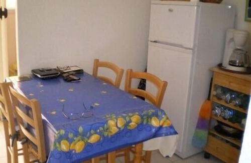 Le Couchant Apartment | APPT of secondary residence with swimming pool close beach and trade.