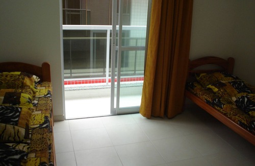 Prainha Apartment | Apt, 120 m from the beach, Prainha, Arraial do Cabo, with Sky, wifi and 1 parking space