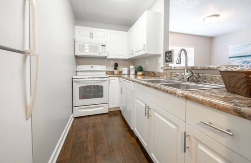 Swann Estates Apartment | Apt 201 · Westshore South Tampa Apt
