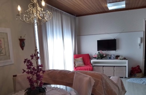 Torres Apartment | Apt 3 blocks from the beach and 2 from downtown