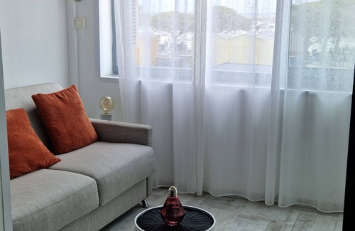 Fos-sur-Mer Apartment | APT 35 m2 all comfort. 150 m from the beach, SATURDAY TO SATURDAY RENTALS