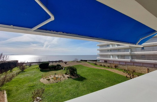 Pontaillac Apartment | Apt 4 pers, air conditioning, sea view, parking, tennis court
