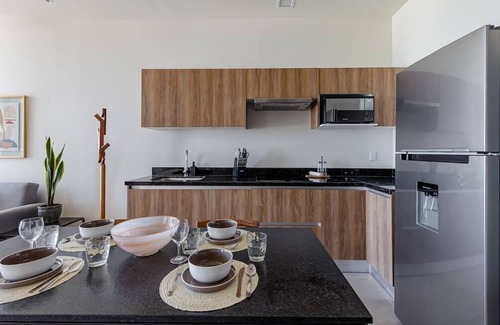 Downtown Cancun Apartment | Apt 502 with stunning Lagoon view w/pool and gym