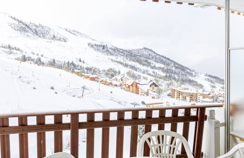 Montgellafrey Apartment | Apt 6 pers, 2 bdr, south balcony, near slopes
