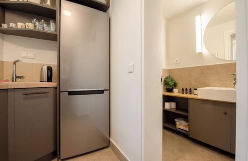 Plaka Hotel | Apt 6 ground floor studio with patio