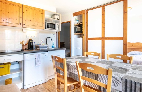 Chamrousse Apartment | Apt 6 ppl with spacious terrace