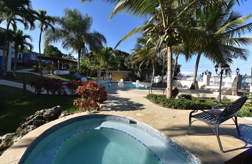 Aguadilla Pueblo Apartment | Apt 8, Beautiful Property, pool, Jacuzzi, sports, kids area,10 min to airport