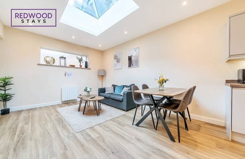 Basingstoke Apartment | Apt Basingstoke Town Center + Netflix + FREE Wi-Fi