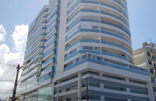 Praia do Morro Apartment | Apt Beira Mar.luxo, w/3 Rooms/1 suite, w/2 Garage