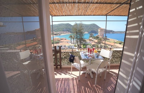 Giglio Campese Apartment | Apt. Calbugina with a sea view - Villa Manzoni