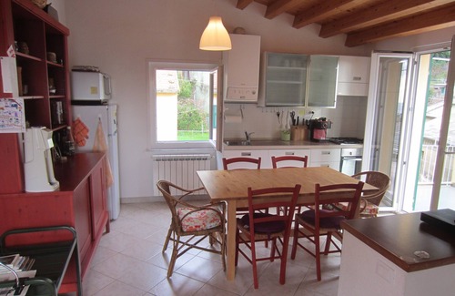 Manarola Apartment | Apt. Casa Duomo - Arbaspàa - Large apartment with terrace in Manarola