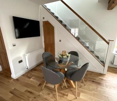 Market Weighton Apartment | Apt D in Old Grade 2 Converted Farmhouse