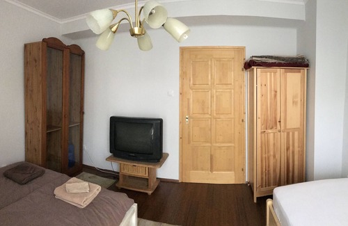 Balatonfuzfo Apartment | Apt GAGARIN at Balaton + free WIFI, for 1-6 people