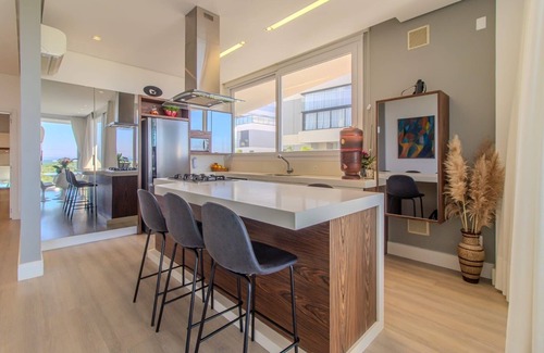 Lagoa Pequena Apartment | Apt in Novo Campeche 3 suites facing the sea