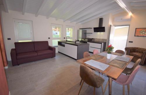 Oliveto Lario Apartment | Apt Jolanda Bellagio Wild Flowers