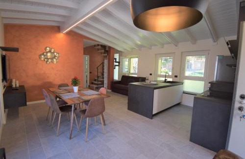 Oliveto Lario Apartment | Apt Jolanda Bellagio Wild Flowers