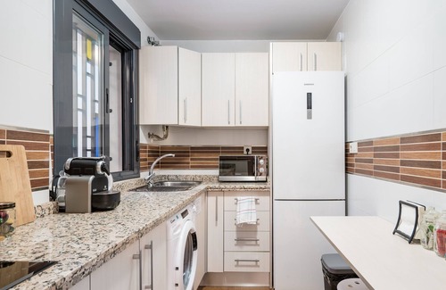 Centro Apartment | APT Malaga Center with PARKING and VIEWS of Gibralfaro