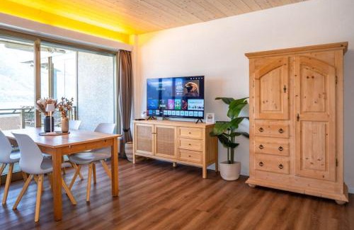Minusio Apartment | Apt Marlis 180 lake view Swimming Pool and Parking