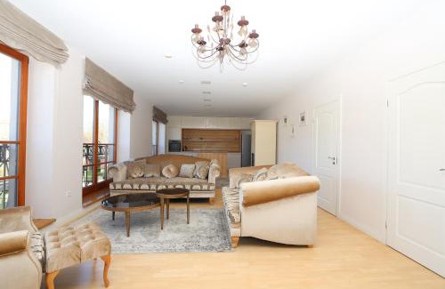 Old Town Apartment | Apt Near Meridianas with Parking I ᴄᴏʜᴏsᴛ