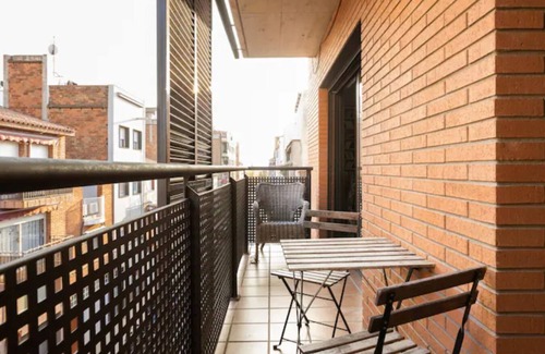 Sant Adria de Besos Apartment | Apt.p/5 15min from Barcelona and Beaches W/Terrace