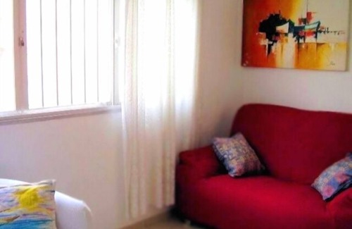 Pitangueiras Apartment | Apt R.México 2 bedrooms 50mt from Pitangueiras beach