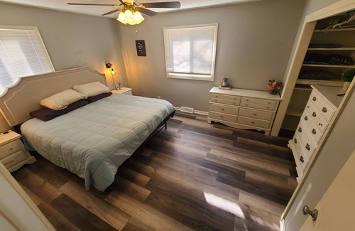 Owatonna House | Apt Retreat 2nd TWO None! Firepit, pet-friendly, remodeled.