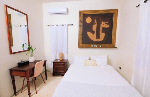 Vista Del Mar Apartment | Apt w/complimentary ride to airport -Ladyville Lam