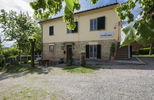 Siena Apartment | Apt. With garden - 1 bedroom (2 km from the Center). Free parking
