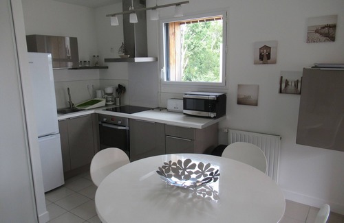 Saint-Marc-sur-Mer Apartment | Apt with loggia facing east south, quiet area 7 minutes walk from the beach