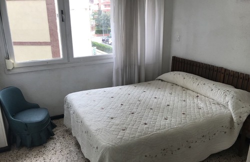 Laredo Apartment | Apt with pool near the beach (area ever)