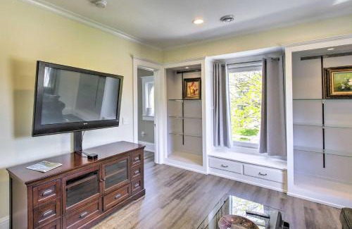 Sheboygan Apartment | Apt with Shared Gas Grill, 2 Blocks to Dtwn!