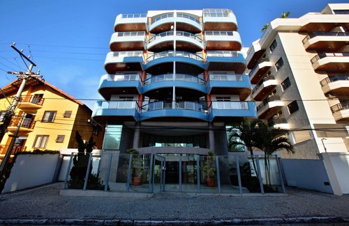 Braga Apartment | Apto. Amplo, à 200 mts da Bela Praia do Forte e 2 Vagas de Garagem