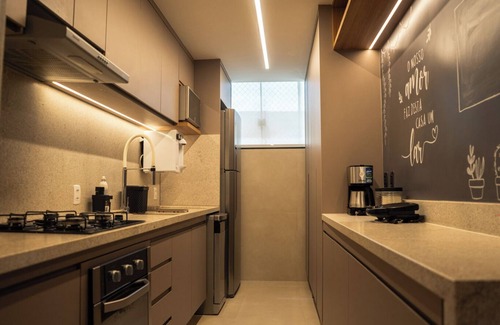 Asa Sul Apartment | Apto c Wi-fi, ótima loc. prox ao Eixo Monumental