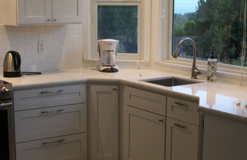 Aptos Cottage | Aptos Bayview, large 1 Br.Cottage, Pets & parking. Ocean View deck, fire pit