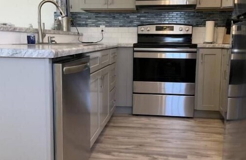 Port Lagoon House | Aqua Diver is a darling 1 BR house on the East end of Panama City Beach, Florida