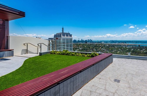 Bondi Junction Apartment | Aqua Spectacular Situated in the heart of trendy, cosmopolitan Bondi Junction