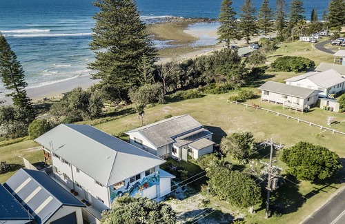Brooms Head House | Aqua Vista - Beach Front Location