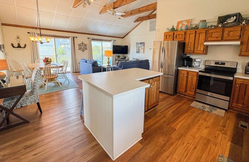 Carolina Dunes House | AquaDuck - Oceanside home in Duck with an easy walk to the ocean and sound!