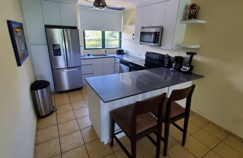 Mediania Alta Condo | Aquatika 7402 ocean view! - 3 bdrm condo - steps from beach!
