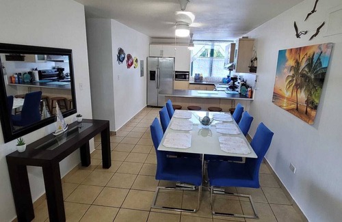 Las Carreras Apartment | Aquatika Beach Resort Garden Apt for 8 people!