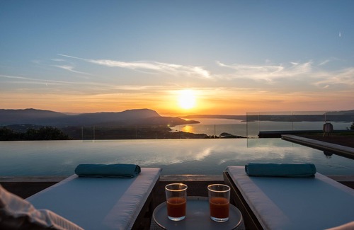 Drapanos Villa | Aquila Villa, breathtaking panoramic view and huge, heated pool