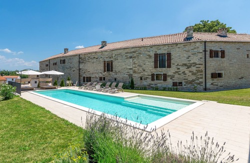 Groznjan Villa | Aquileia Residence # 3 - peaceful, private garden, large pool, close to Grožnjan
