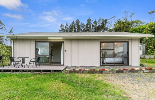 Ramarama House | Ararimu Holidays - Drury Holiday Home
