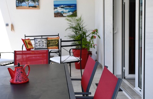 Saint-Pierre De La Reunion House | ARAUCARIA charming accommodation with swimming pool 2 to 4 people