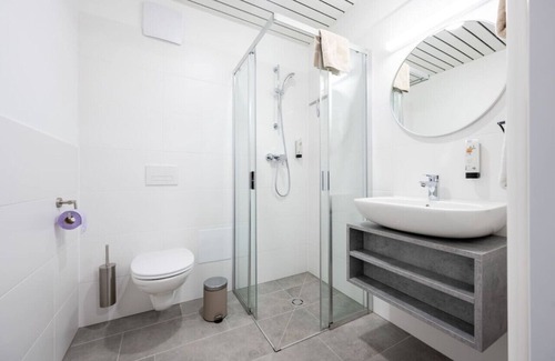 Geidorf Apartment | Arbio I Big Studio Balcony near Graz Clock Tower
