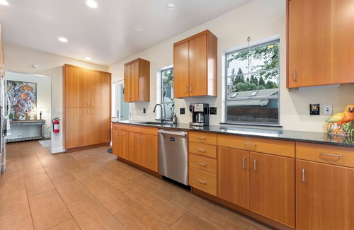 Sunset House | Arbor Haus : Modern Sanctuary
