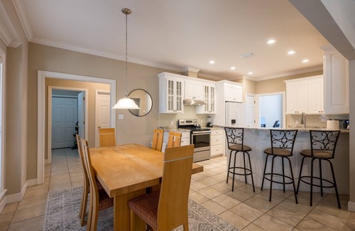 Valdosta House | Arbor Run Oasis: Southern Charm & Modern Elegance