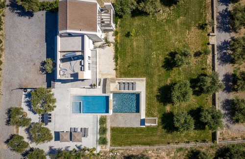 Skaleta Villa | Arbora Agrielia