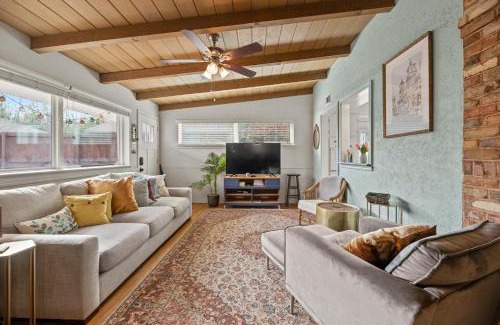 Dallas House | Arboretum Retreat